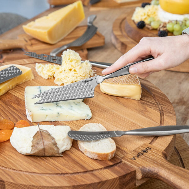 Comment choisir ses couteaux à fromage ?