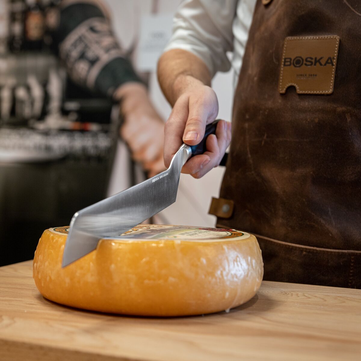 Couteau à Fromage à Pâte Mi-dure, Noir 210 mm