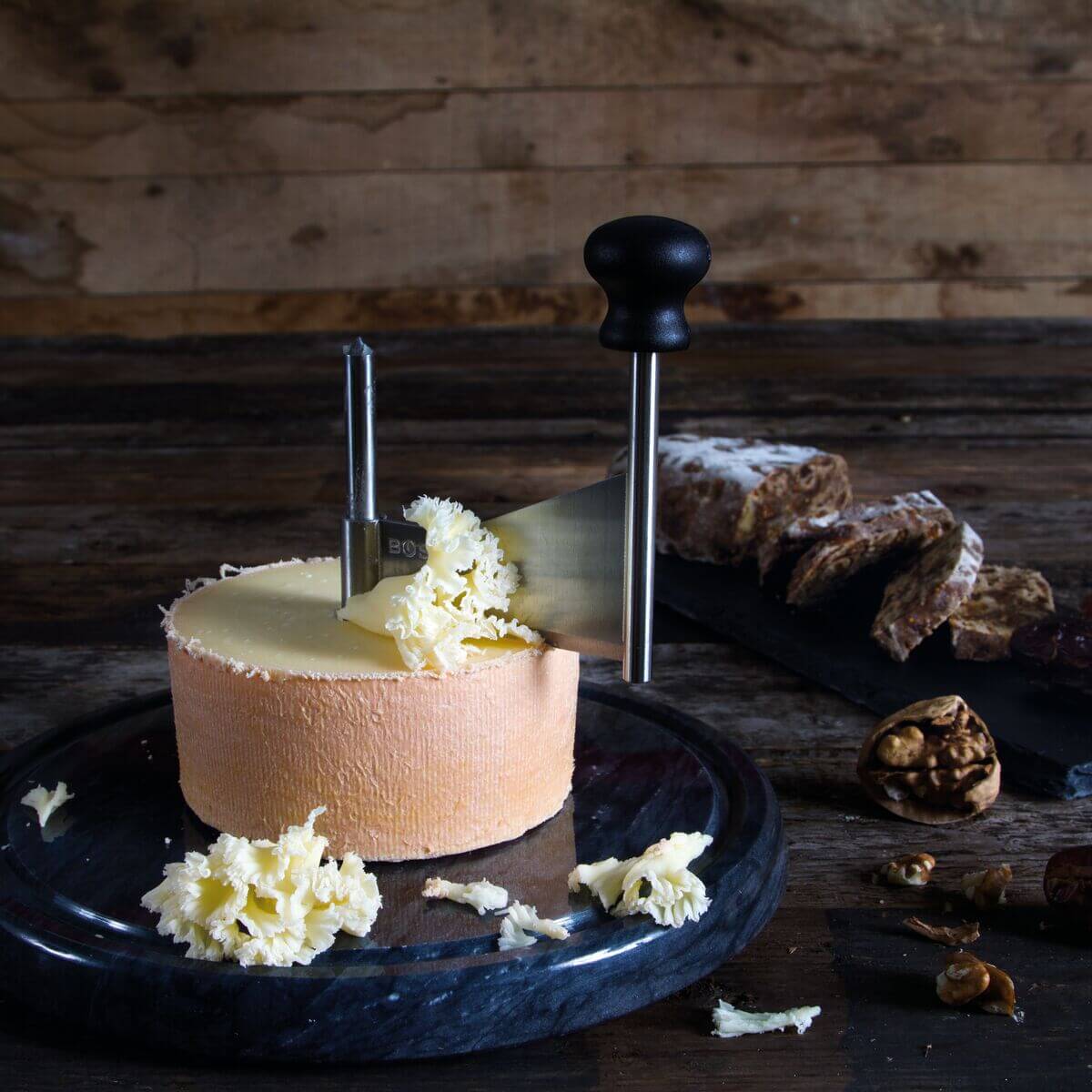 Vente en ligne de Girolle fromage Tête-de-Moine, Edam avec cloche Boska